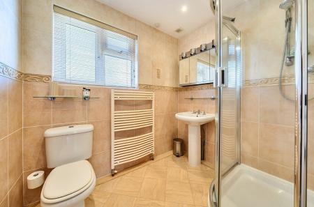 1433958-26-69c556...