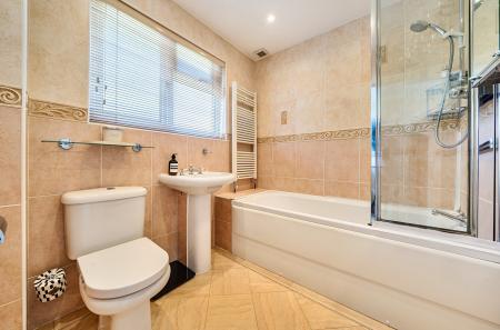 1433958-27-69c557...