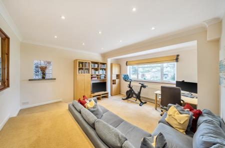 1433958-28-69c557...