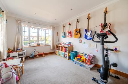 1422697-9-69a9d00...