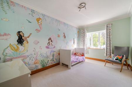 1422697-8-69a9cff...