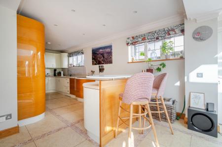 1422697-10-69a9d0...