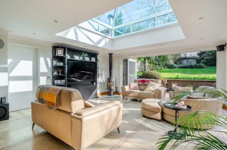 1422697-13-69a9d0...