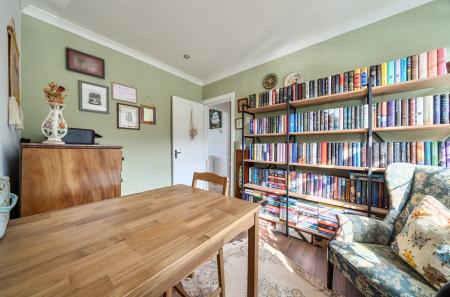 1424142-15-69af07...