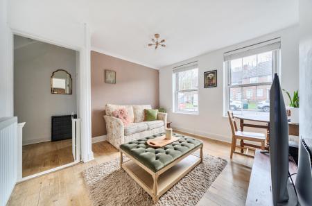 1424142-2-69af075...