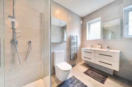 1418668-6-69b0a68...