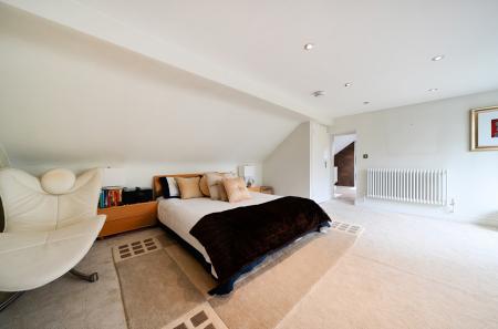 1418668-2-69b0a65...