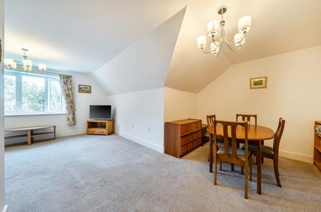 1438152-8-69d55bd...