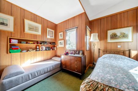 1431704-3-69bb13d...