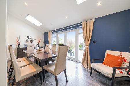 1433423-11-69c42e...