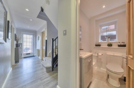 1433423-8-69c42eb...