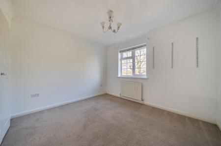 1430529-4-69b9acc...