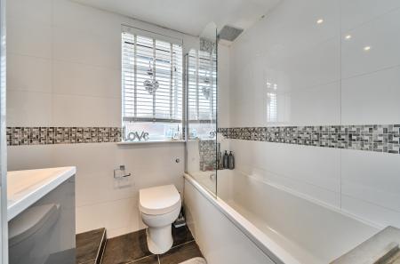 1424927-6-69c19c5...