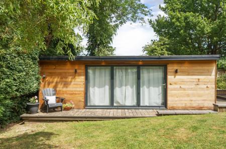 1312503-7-685c0ba...