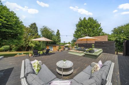 1312503-10-685c0b...