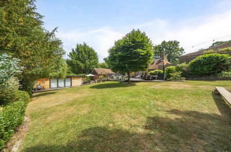 1312503-16-685c0c...