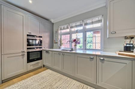 1353184-21-68c92b...