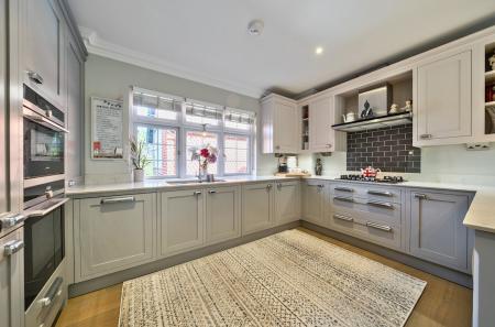 1353184-17-68c92b...