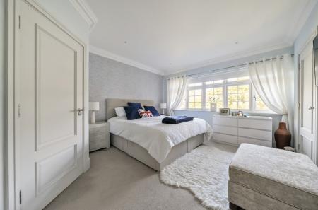 1353184-13-68c92b...