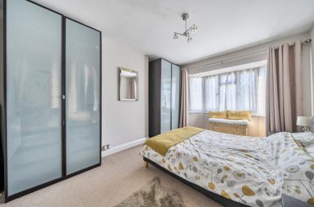 1436759-6-69d5477...