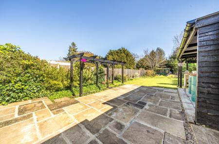 1436759-17-69d547...