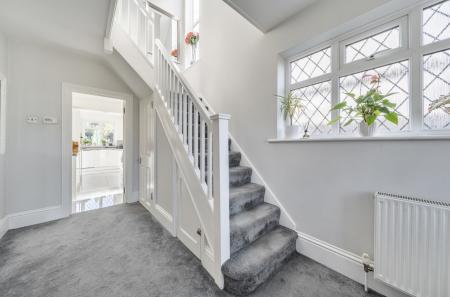 1436759-8-69d5478...