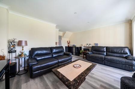 1438702-3-69d5384...