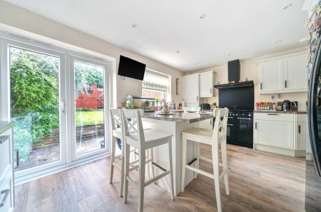 17-681515869b2c0-...