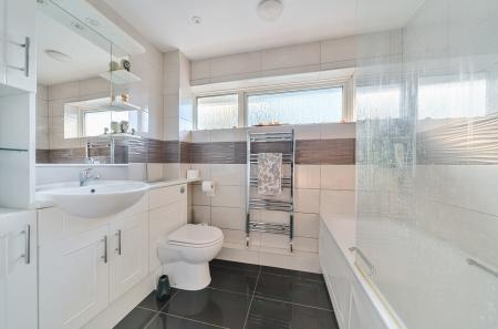 8-6815155677293-1...