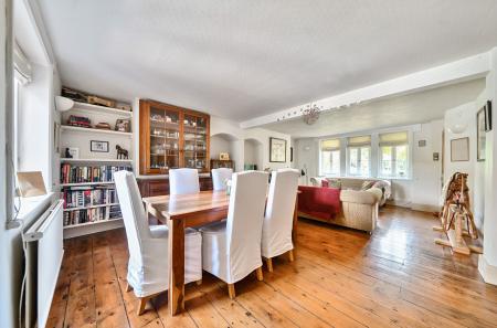 1313605-10-685469...