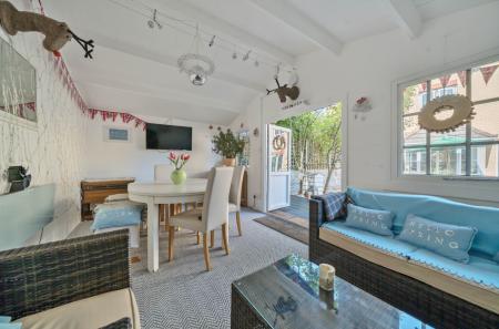 1306328-7-6852bfa...