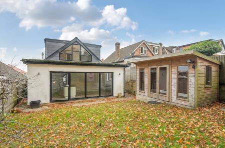 1376628-21-690b4d...