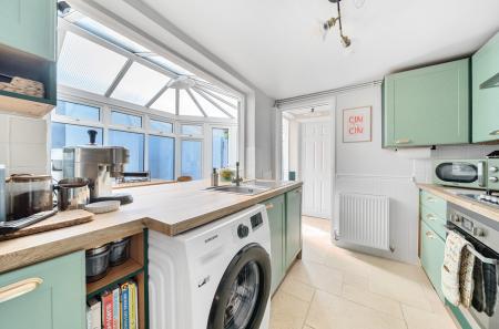 1332563-17-6891d8...