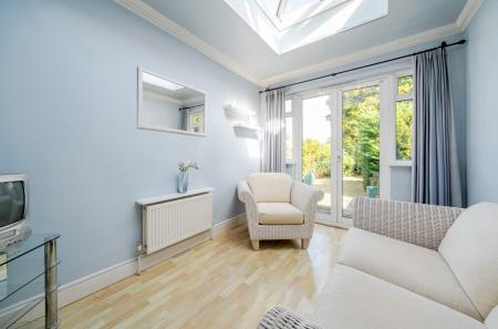 1329130-26-689b14...