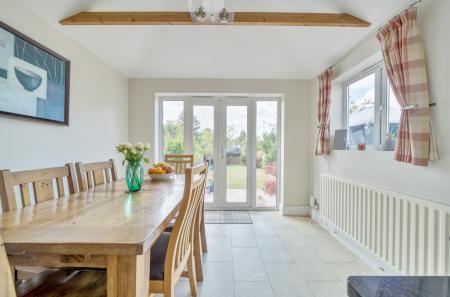 1348813-9-68bed63...