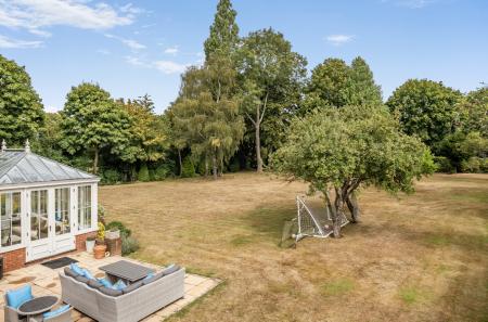 1342770-4-68ae257...