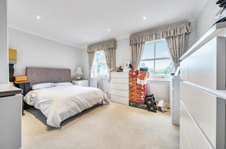 1342770-27-68ae24...