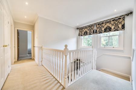 1342770-25-68ae24...