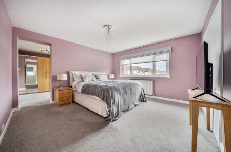 1353208-11-68cad8...