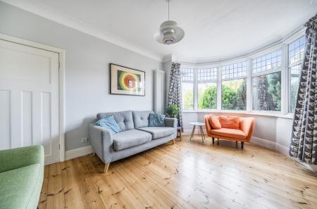 1358844-6-68d482b...