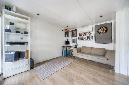 1358844-15-68d483...