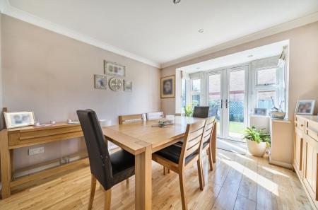 1358875-12-68d47b...