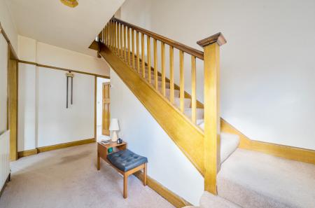 1369660-8-68f79ed...