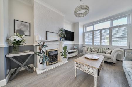 1371587-1-68fb9ea...