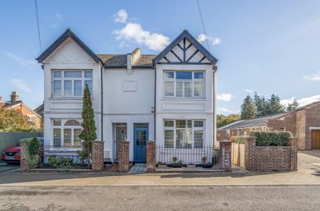 1371587-25-68fba0...