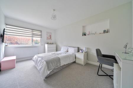 1403503-4-697909a...