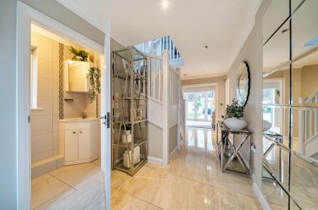 1402533-9-697cc17...