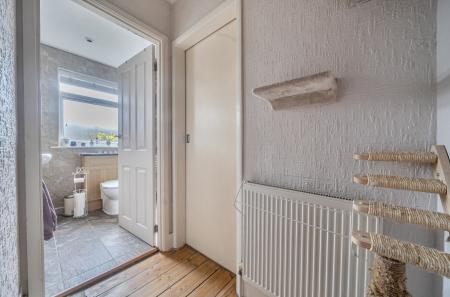 1405430-12-6980bf...