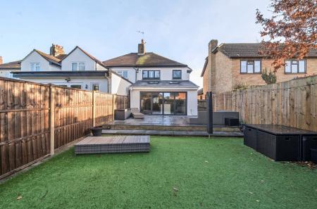 1404556-4-6979df2...