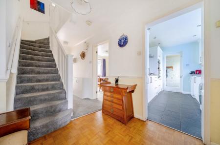 1409099-11-6984ce...